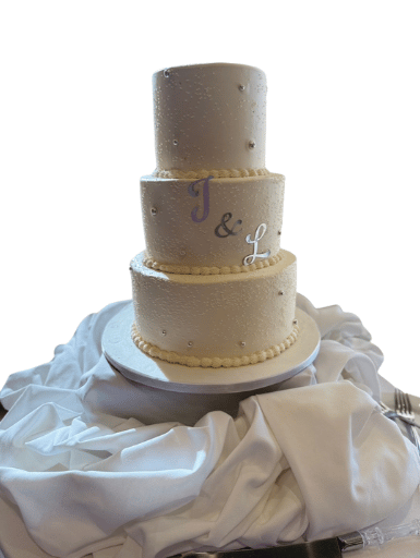PEARLS INITAL WEDDING CAKE